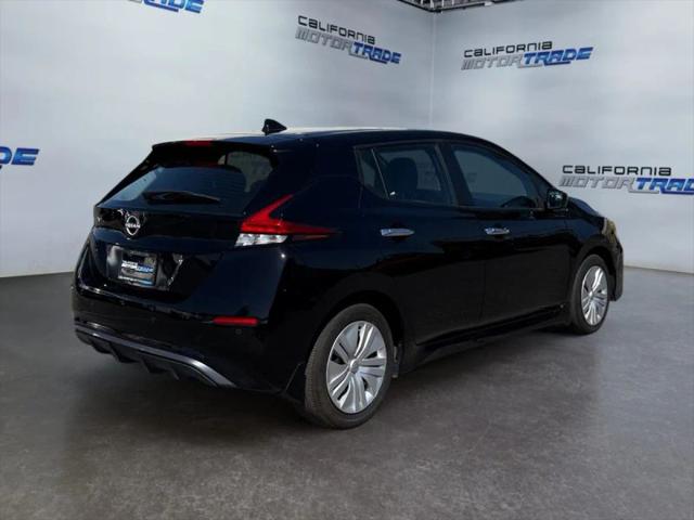 2025 Nissan LEAF S