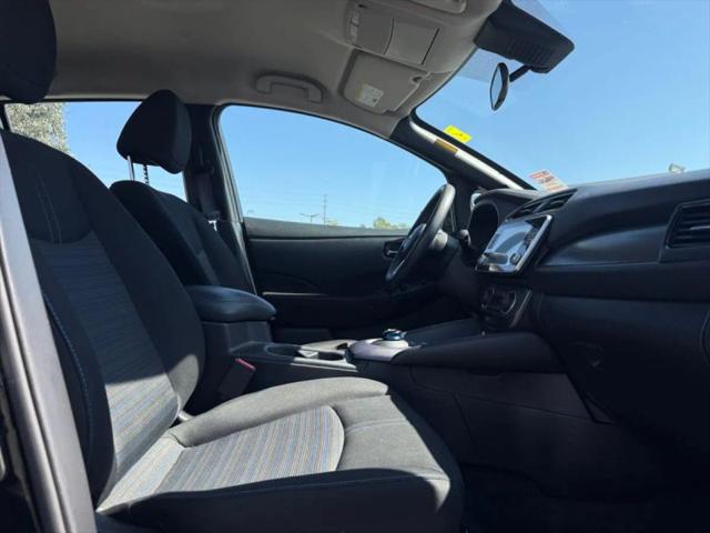 2025 Nissan LEAF S