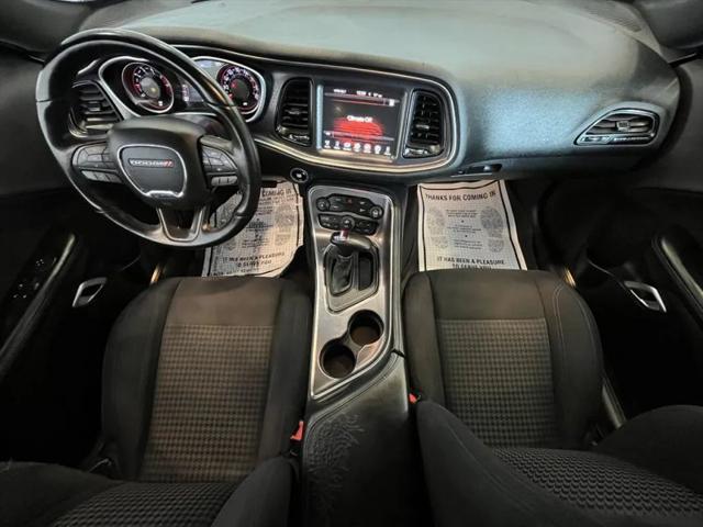 2017 Dodge Challenger SXT