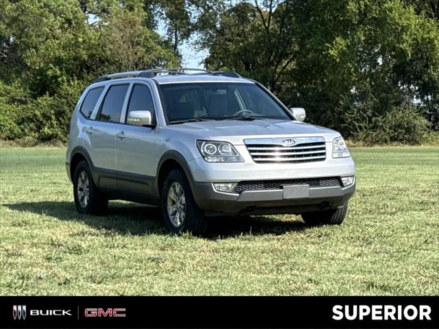 2009 Kia Borrego EX V6 for sale in Fayetteville, AR