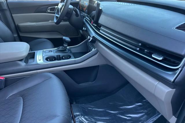 2027 Kia Carnival LXS