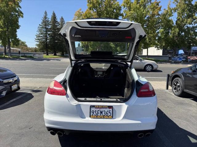 2011 Porsche Panamera 4S