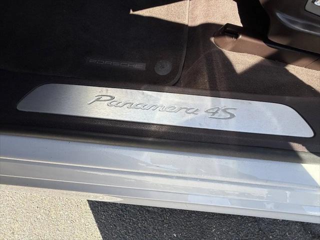 2011 Porsche Panamera 4S