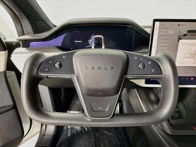 2022 Tesla Model X Plaid Tri Motor All-Wheel Drive