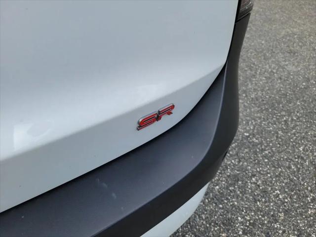 2025 Nissan Kicks SR FWD