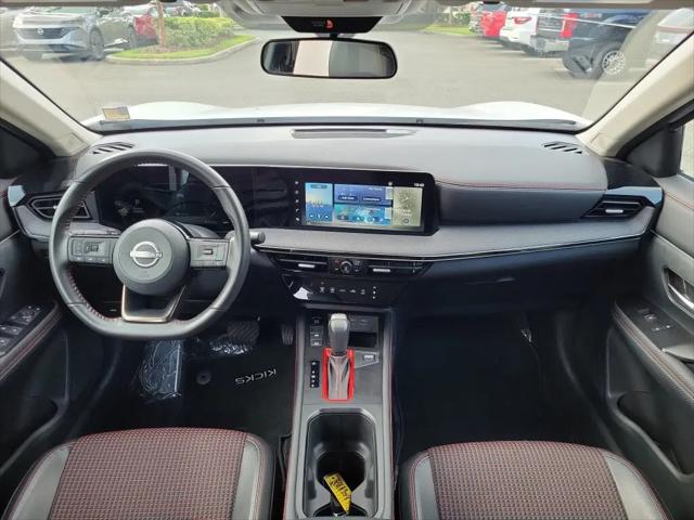 2025 Nissan Kicks SR FWD