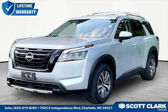 2023 Nissan Pathfinder SL 4WD