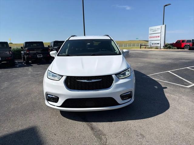 2022 Chrysler Pacifica Touring L AWD