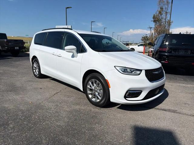 2022 Chrysler Pacifica Touring L AWD