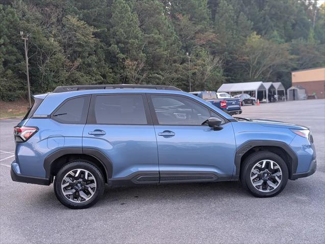 2025 Subaru Forester Base