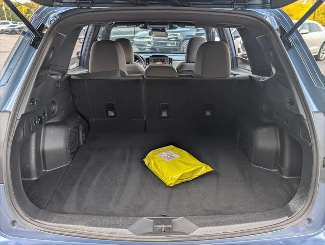 2025 Subaru Forester Base