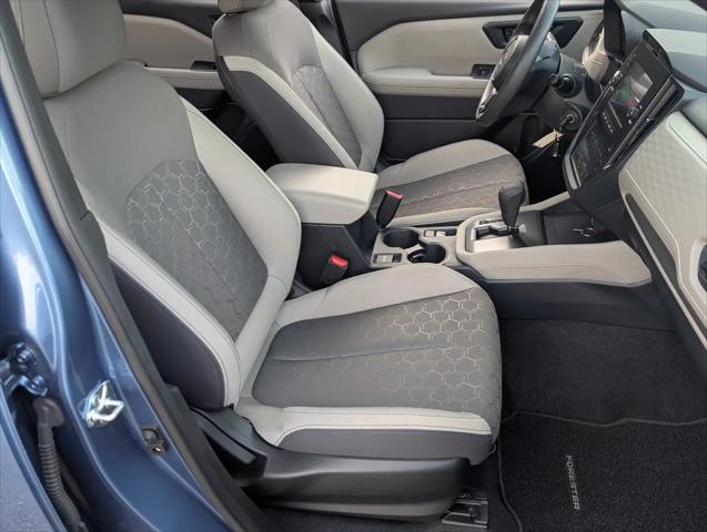 2025 Subaru Forester Base