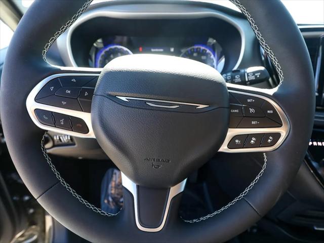 2027 Chrysler Pacifica Select AWD