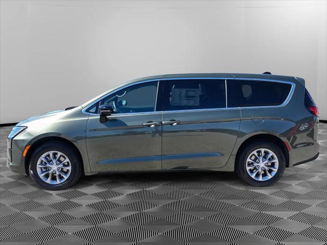 2027 Chrysler Pacifica Select AWD