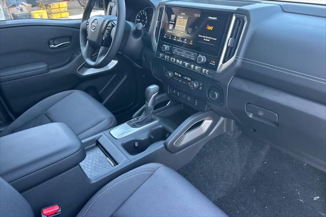 2027 Nissan Frontier SV