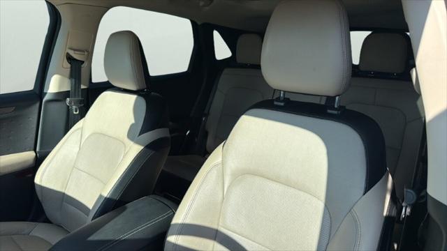 2020 Ford Escape Titanium Hybrid