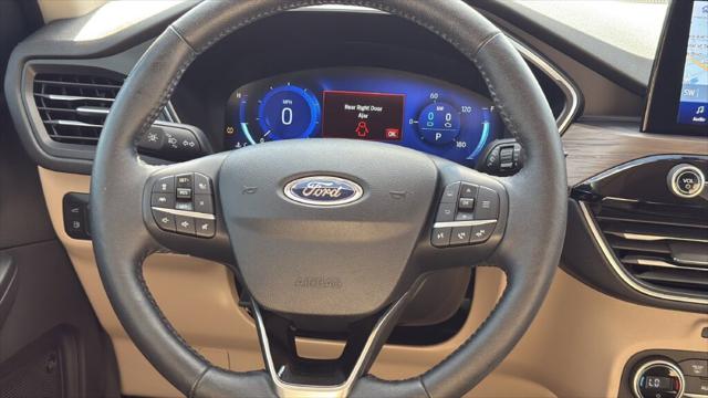 2020 Ford Escape Titanium Hybrid