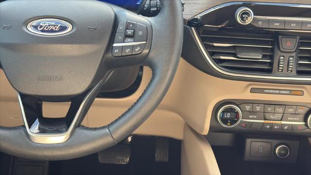 2020 Ford Escape Titanium Hybrid