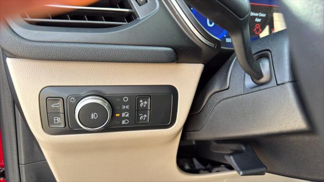2020 Ford Escape Titanium Hybrid