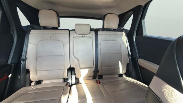 2020 Ford Escape Titanium Hybrid