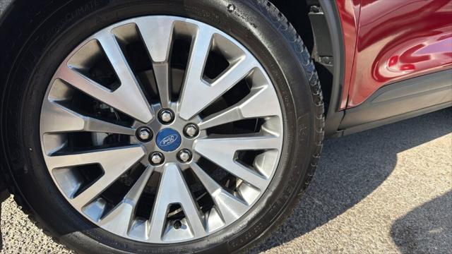 2020 Ford Escape Titanium Hybrid