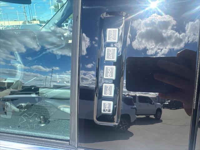 2027 Ford F-350 Lariat