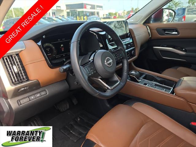 2023 Nissan Pathfinder Platinum FWD
