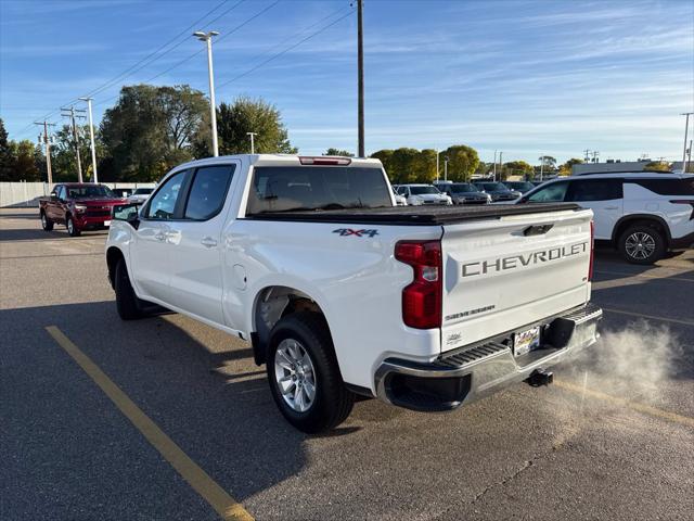 2021 Chevrolet Silverado 1500 4WD Crew Cab Short Bed LT