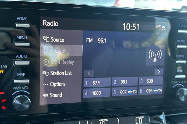 2024 Toyota Sienna LE