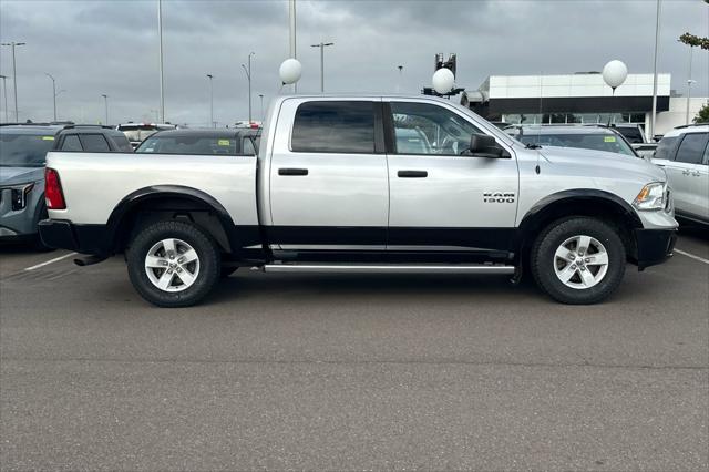 2016 Ram 1500 SLT