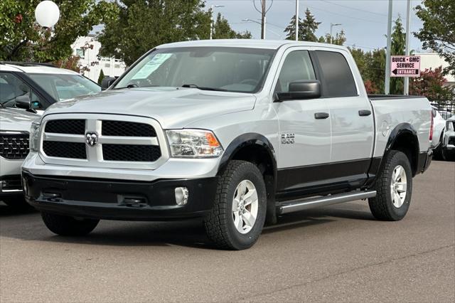 2016 Ram 1500 SLT
