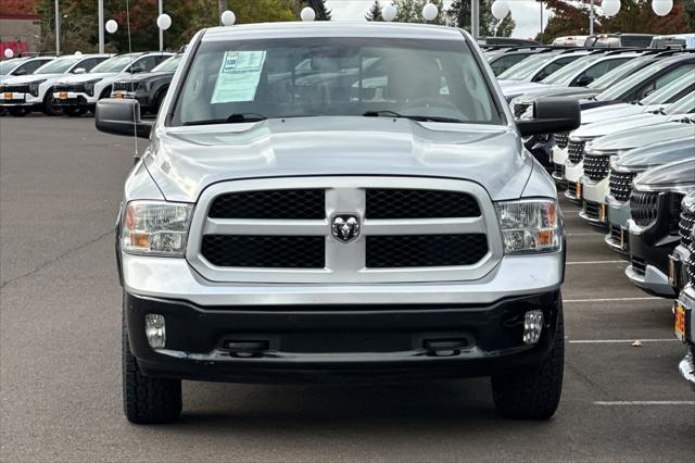 2016 Ram 1500 SLT