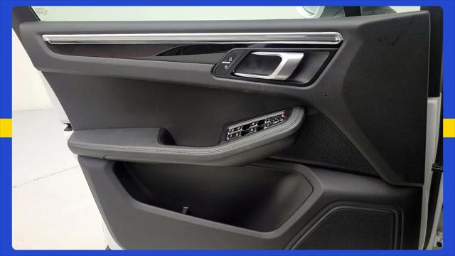 2021 Porsche Macan Macan