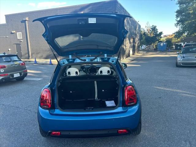 2024 MINI SE Hardtop Cooper