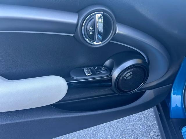 2024 MINI SE Hardtop Cooper