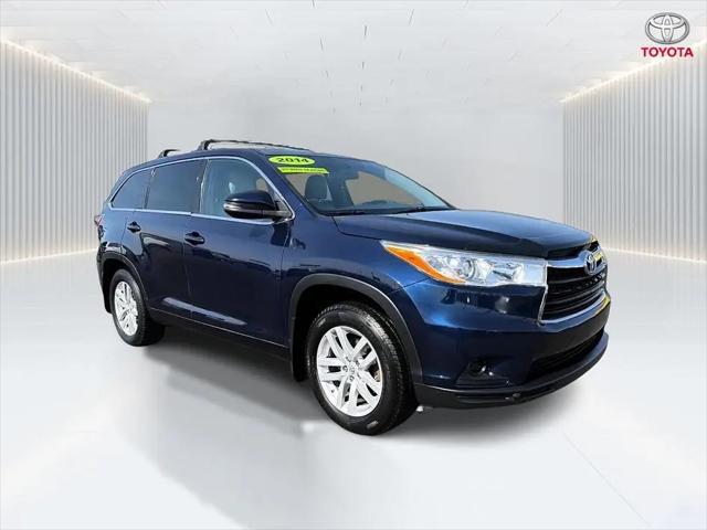 2014 Toyota Highlander LE V6 for sale in Moses Lake, WA