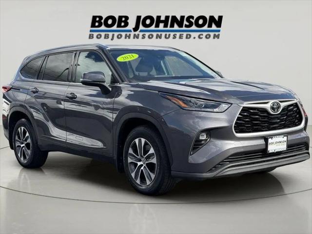 2021 Toyota Highlander XLE for sale in Rochester, NY