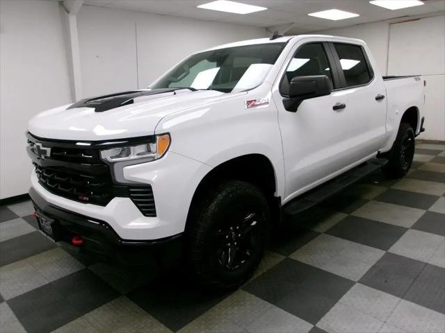 2025 Chevrolet Silverado 1500 4WD Crew Cab Short Bed LT Trail Boss for sale in Johnstown, OH