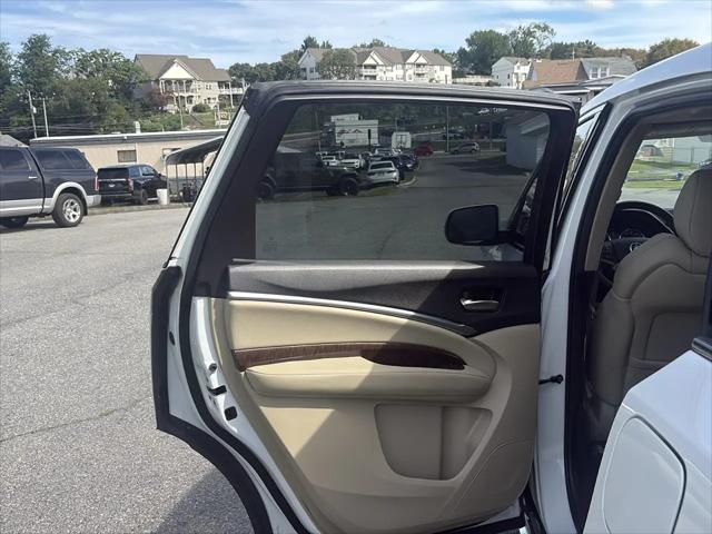 2017 Acura MDX SH-AWD 9-Spd AT