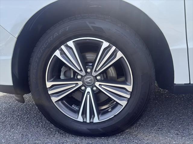 2017 Acura MDX SH-AWD 9-Spd AT