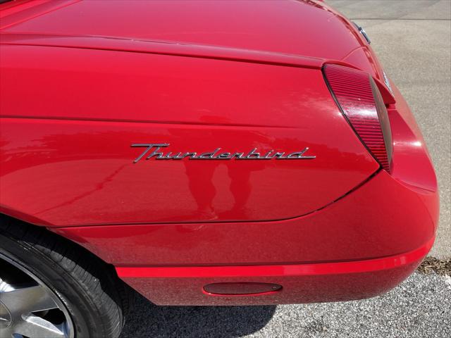 2002 Ford Thunderbird Deluxe