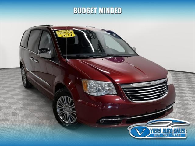 2014 Chrysler Town & Country Touring-L for sale in Lapeer, MI