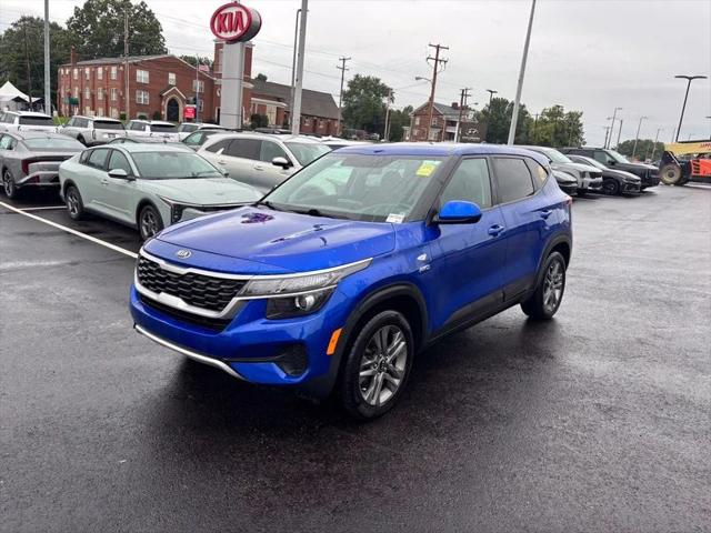 2021 Kia Seltos LX 2021 Kia Seltos LX