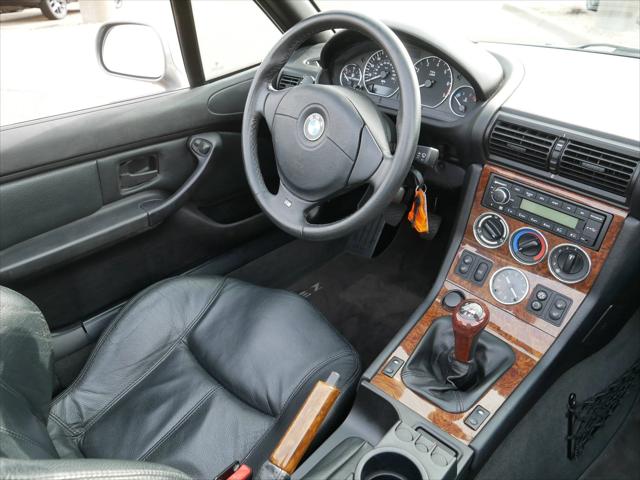 2002 BMW Z3 2.5i