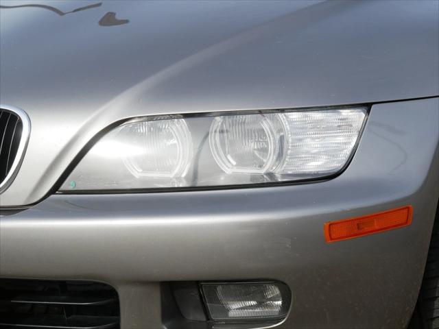 2002 BMW Z3 2.5i