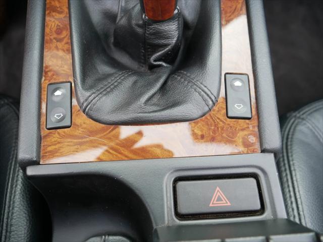 2002 BMW Z3 2.5i