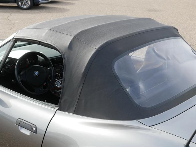 2002 BMW Z3 2.5i
