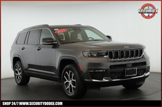 2023 Jeep Grand Cherokee L Limited 4x4 for sale in Amityville, NY