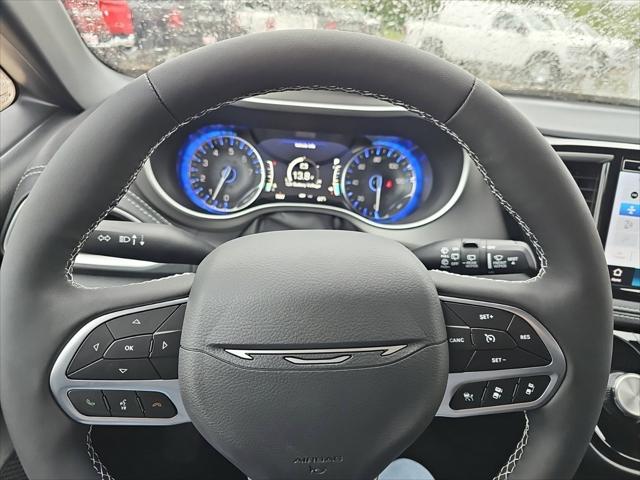 2027 Chrysler Pacifica Select AWD