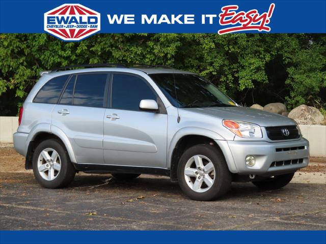 2004 Toyota RAV4 Base for sale in Oconomowoc, WI